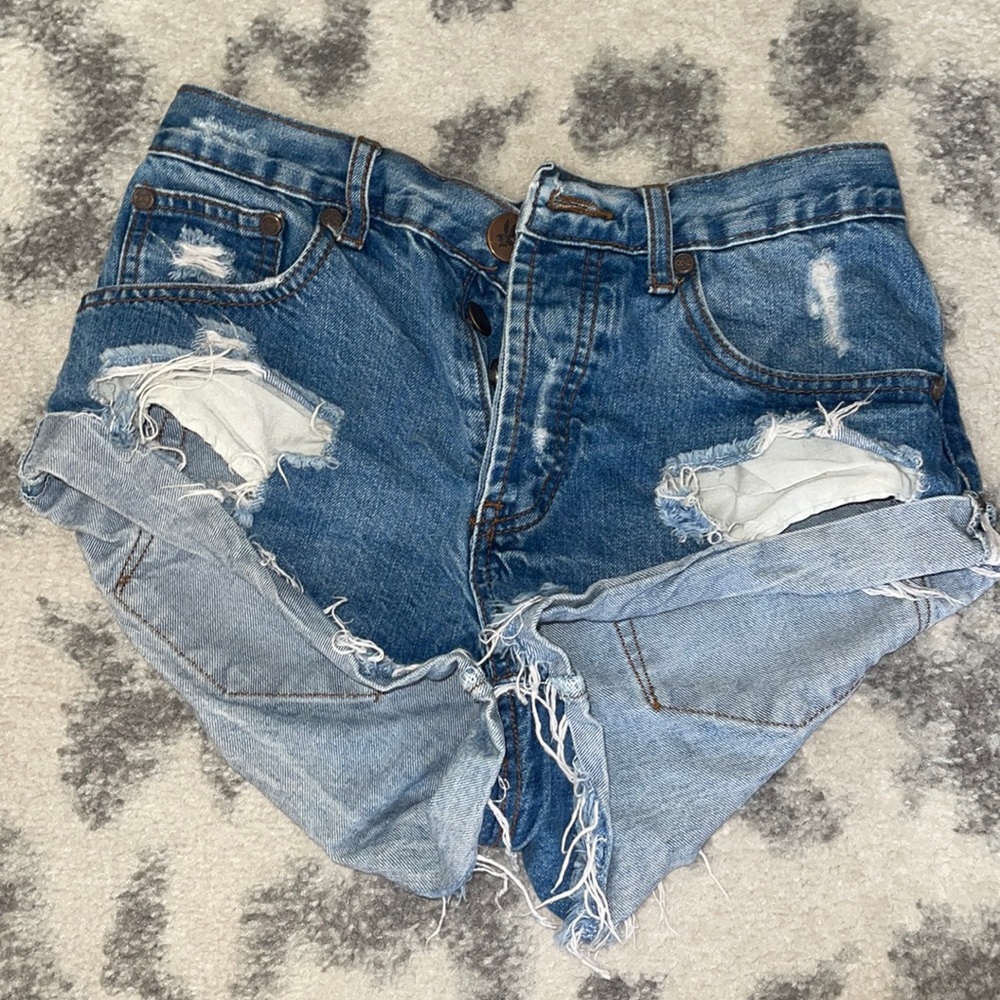 One teaspoon Shorts